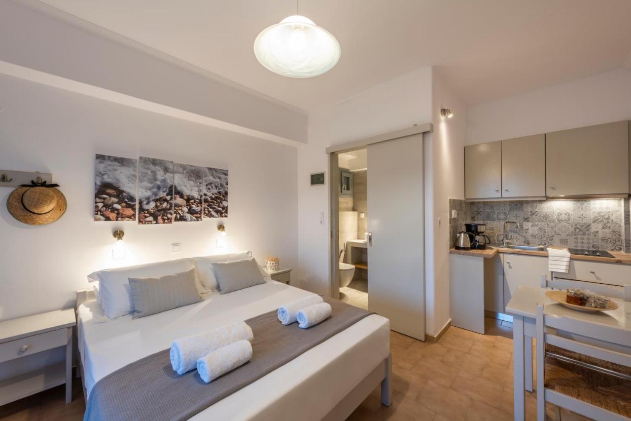 Helen'S Minimal Studios & Apartments Aliki  Bagian luar foto