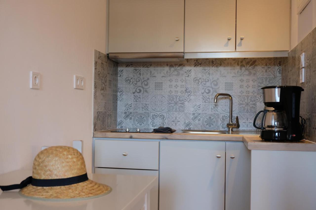 Helen'S Minimal Studios & Apartments Aliki  Bagian luar foto