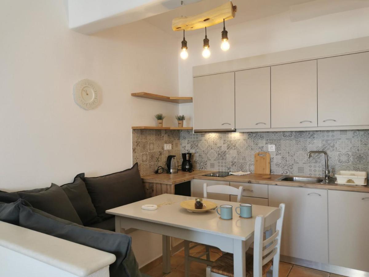 Helen'S Minimal Studios & Apartments Aliki  Bagian luar foto